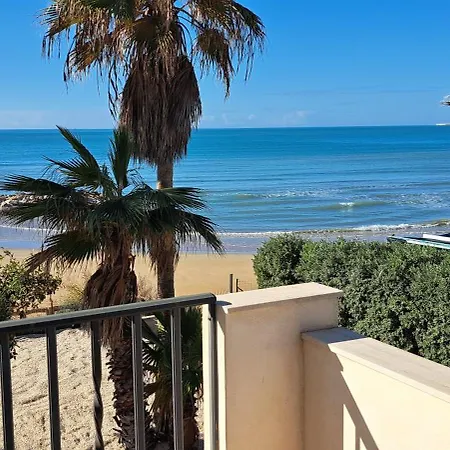 Hébergement de vacances Casasicula - Calypso Sea House *